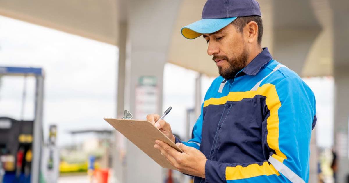 Gas station shuts down function as overworked employee steps out for a two week vacation