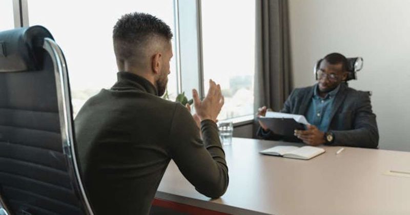 Employee maliciously complies with company's rules as requested by boss and exposes ineffectiveness
