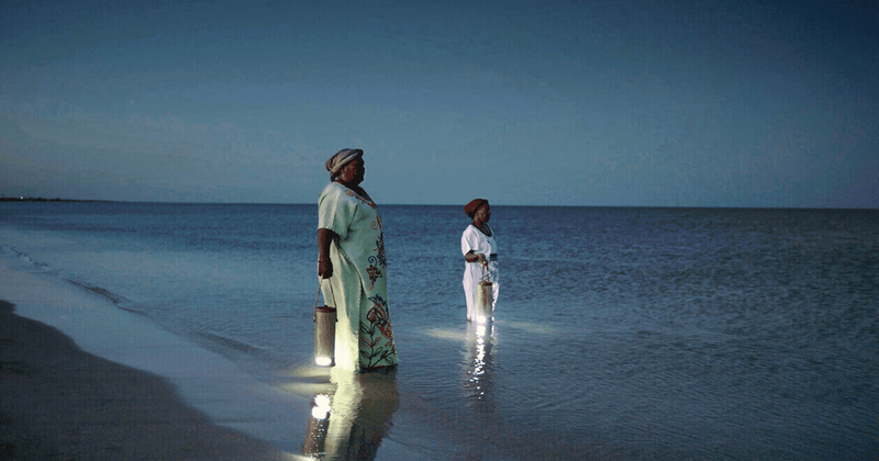 Lamp powered by seawater that can shine for 45 days with single refill is helping coastal communities