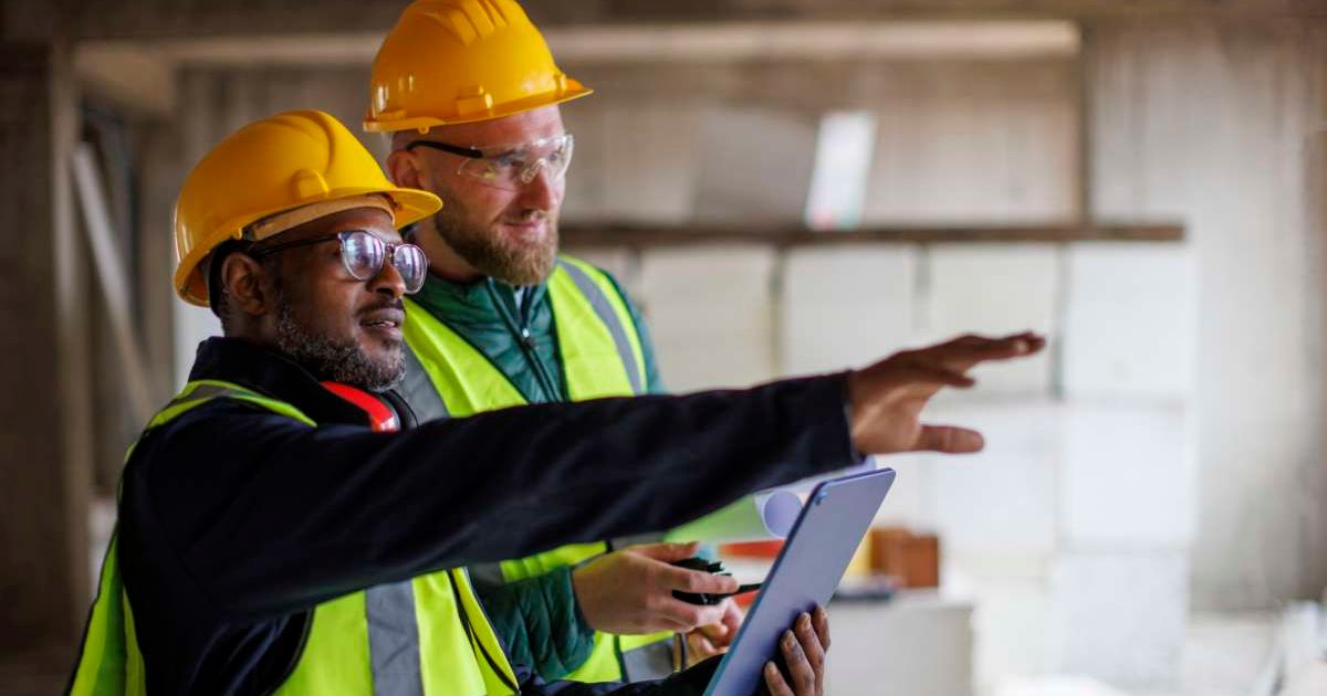 Worker forced to clock in on day off by their manager makes him regret it immediately by resigning