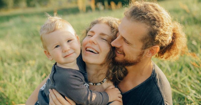 10 wholesome things men have done for their partners to make them feel loved after having a baby
