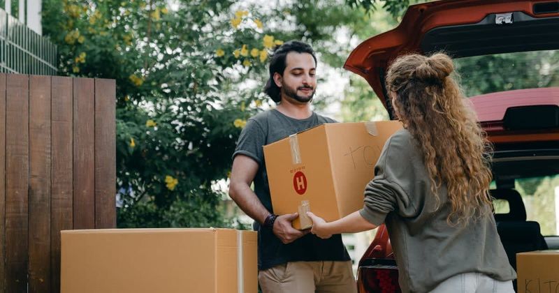 10 wholesome interactions with strangers the left a lasting impact on people's lives