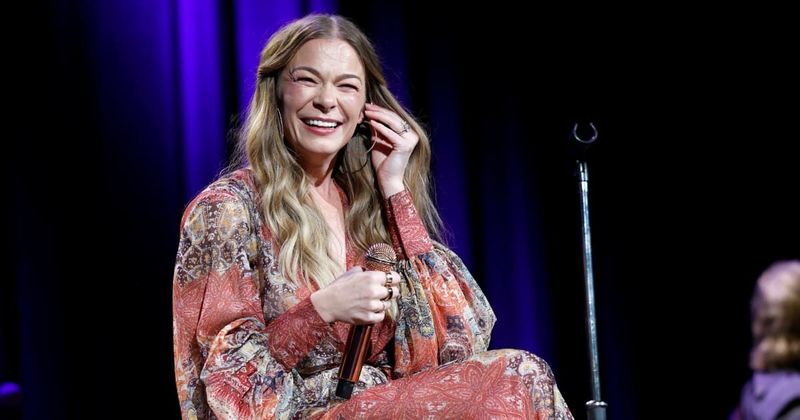 LeAnn Rimes says parents managing their children's career is a 'recipe for disaster'