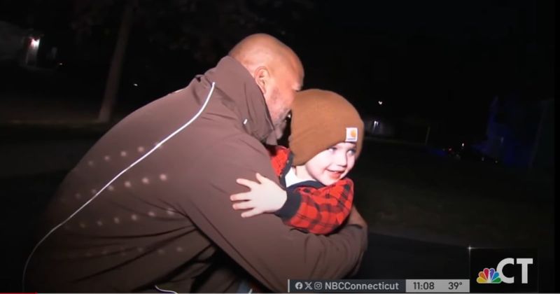 Toddler and a UPS delivery driver's heart-to-heart interaction caught on camera is so wholesome