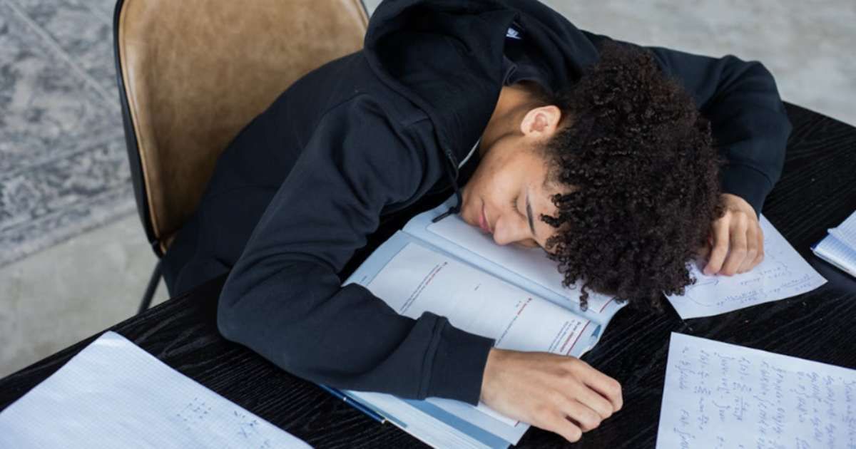 High school student takes the high road after learning valedictorian 'always cheats'