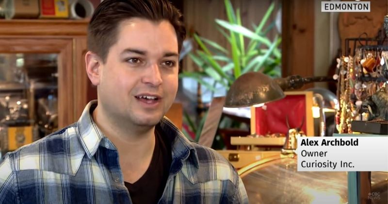 Man's interest in antique grand piano leads him to treasure worth thousands of dollars: 'It's insane'