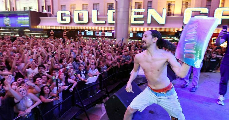 American DJ has unique ritual of throwing cake at his fans and his accuracy blowing people's minds