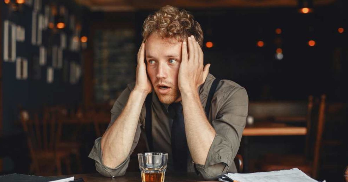 Big wedding party crashed a café without booking it — then tried offering a $200 tip instead of the $500 rental fee