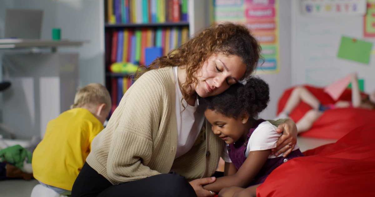 Teacher comes up with ingenious plan when asked to pay for students' zoo trip out of their pocket