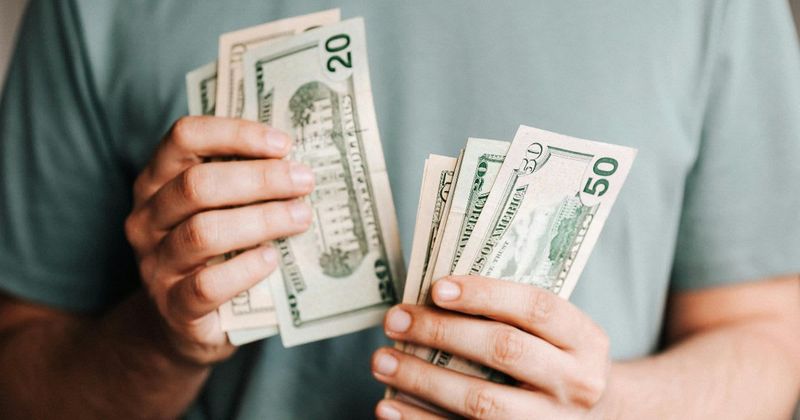 People share 20 effective and clever ways to save money that are often overlooked
