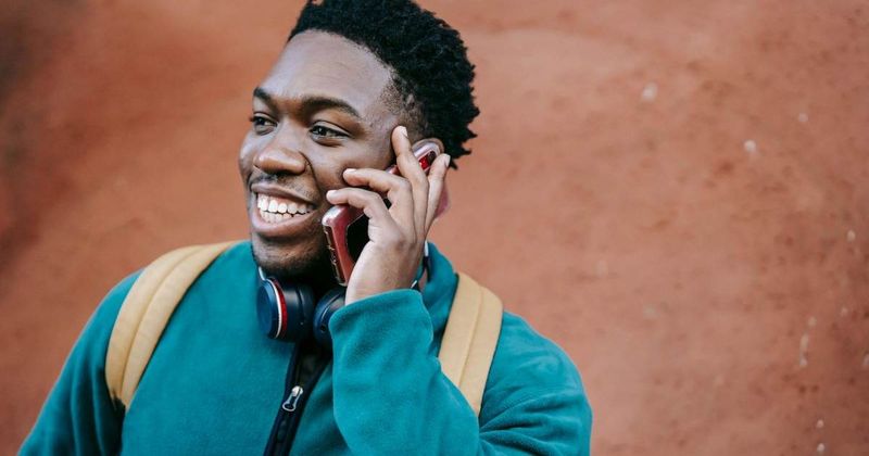 Guy prank calls manager requesting day off without even working there and the result was surprising