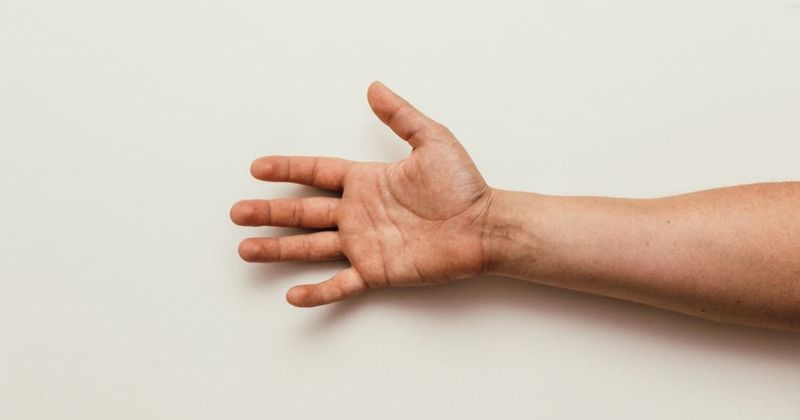 Doctor reveals five things about our hands that can help identify health conditions