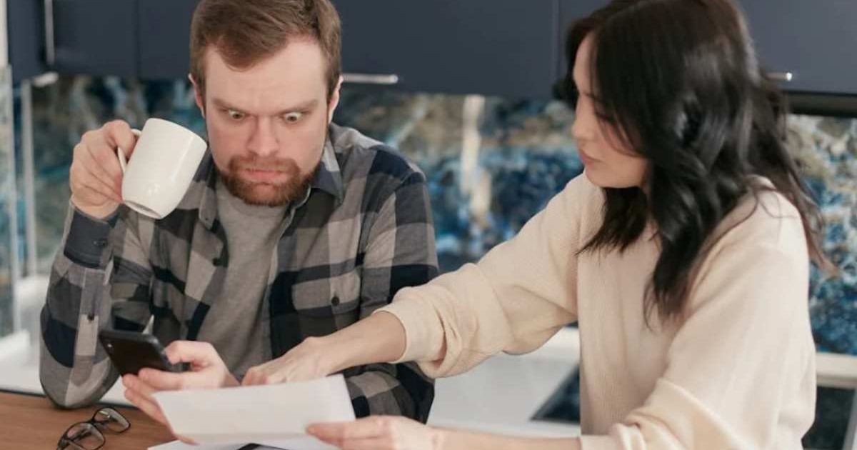 Tenants teach apartment manager a lesson after getting extremely high water bills