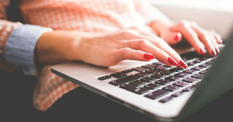 Woman's typing hack after getting new nails has the internet taking notes