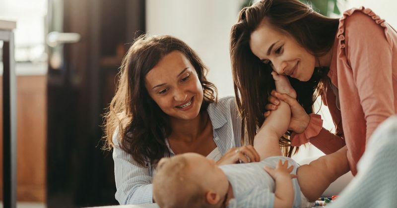Woman confronts childhood friend for spelling her baby's name in weird fashion