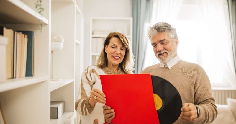 Couple rekindles romance after receiving 1966 vinyl record that they let go of by mistake
