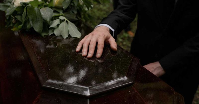 David Beckham flies 4,200 miles to say final goodbyes to receptionist who took care of him