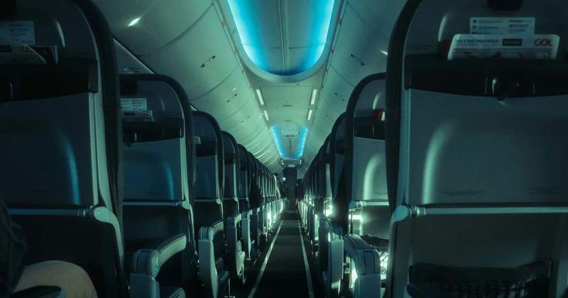 Man refuses to give his aisle seat to old woman with 'mobility issues,' asks if he was wrong