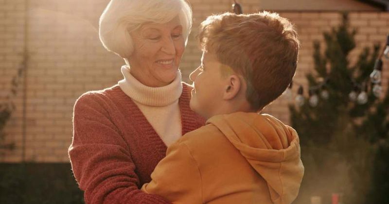 School bully mocks boy for hugging his grandma — she chose to respond with love instead