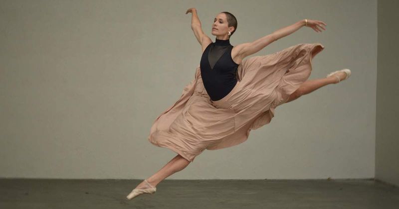 French Ballerina defies odds with stunning performance on a ship in Antarctica's freezing waters