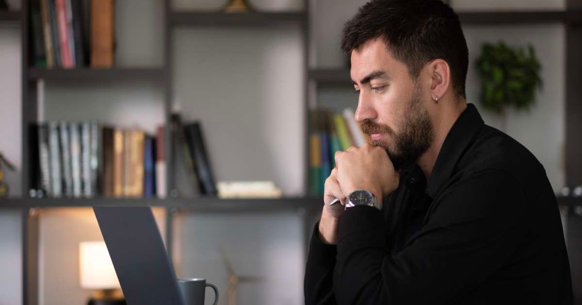 Husband emails wife a 'dead box' every year and shares here's why everyone needs to try it