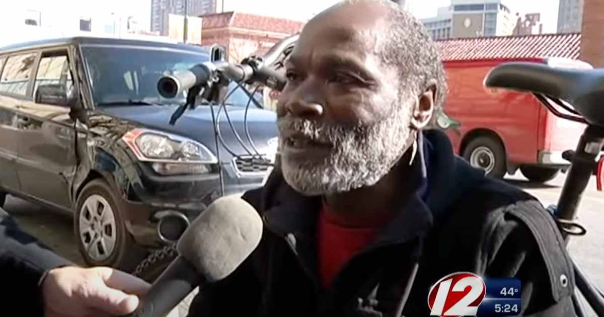 'I feel human now': Homeless man returns $4000 ring given to him by mistake. Now he is $190,000 richer