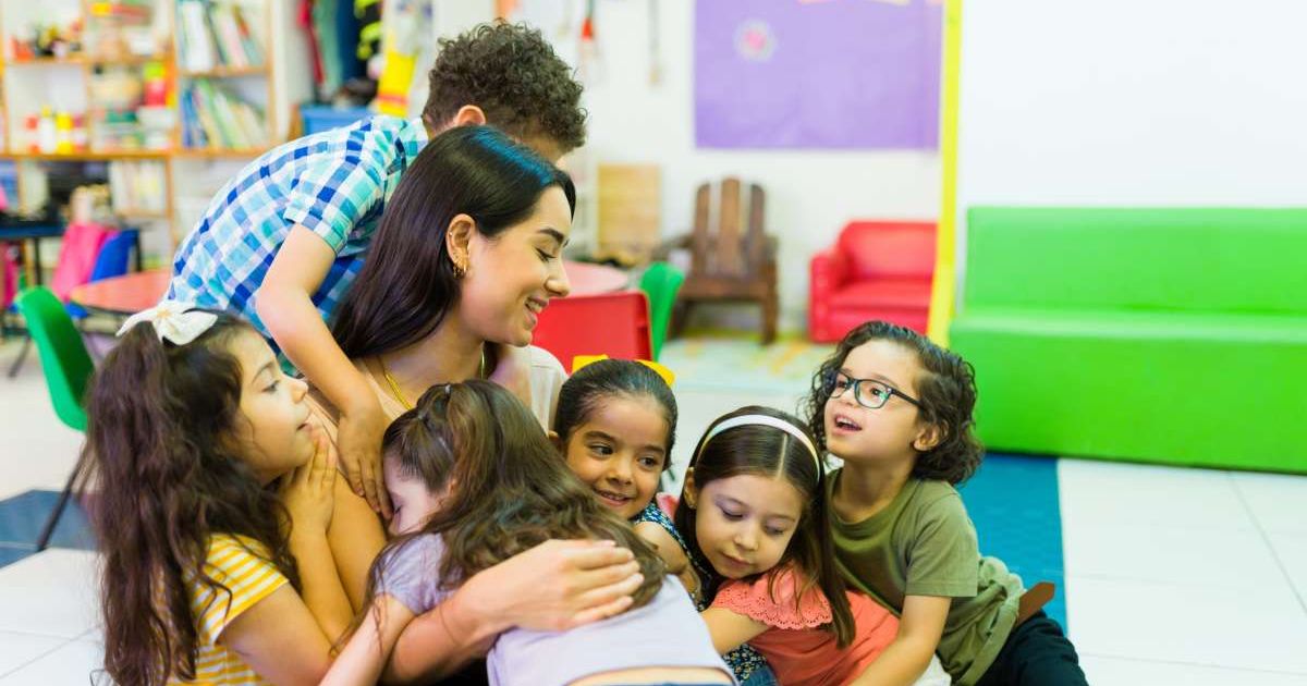 4th graders' favorite teacher was transferred overnight. So they marched to the school office with a demand