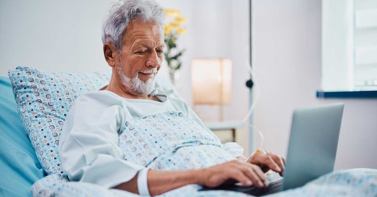Texan teacher graded papers from hospital bed until the day before his death — and the internet is divided