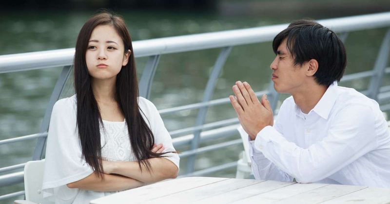 People reveal 14 'insane' jobs no one will believe exist: 'Hired to apologize'