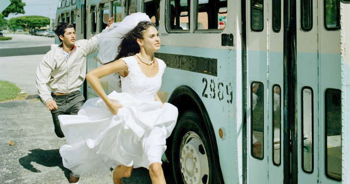 Bride ditches lavish wedding, runs home to get married in front of mom who was given just 6 months to live 