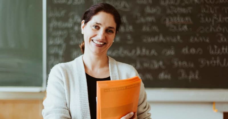 Teacher never forgot the 'disruptive' student who made school miserable. Twenty-five years later, his unexpected email caught her off guard