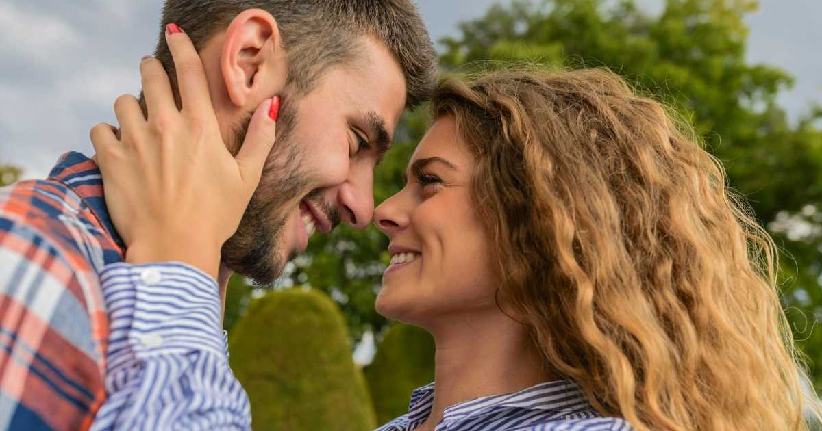Accident left her with no memory of her husband. 2 years later, she said 'yes' to him all over again