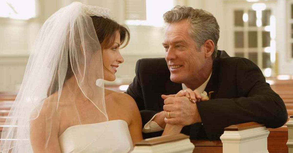 Bride who lost firefighter dad in 9/11 was left speechless when a New York firetruck pulled up to her wedding