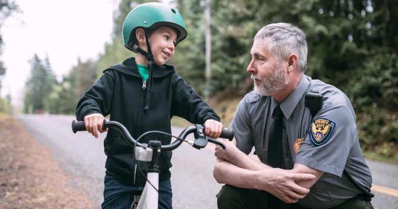 Retiring cop was ready for his final call after 25 years — but the voice on the radio left him weeping