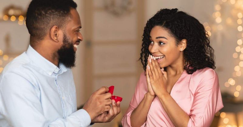 Woman 'picks out' her dream ring at a store without realizing her boyfriend had already bought it for her