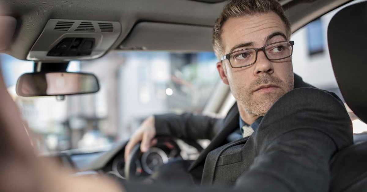 Uber driver spots passenger's head tilting abnormally during ride. His quick action ended up saving his life