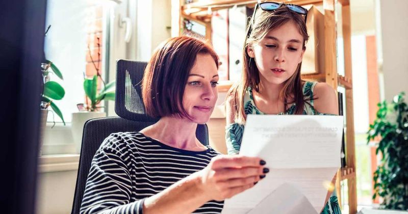 School comes with 'un-fundraiser' for parents who are swamped — and moms say it's life-changing