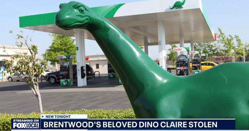 Man stole LA’s beloved dinosaur — then returned it with an apology note that'll make any Angeleno proud