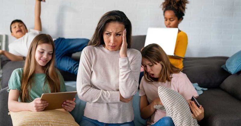 Woman stops accepting invites after family continues to 'dump' kids on her at gatherings