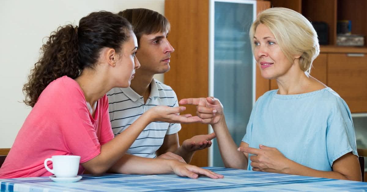 MIL showed up uninvited to Thanksgiving until one dinner rule sparked a blow-up that divided the family