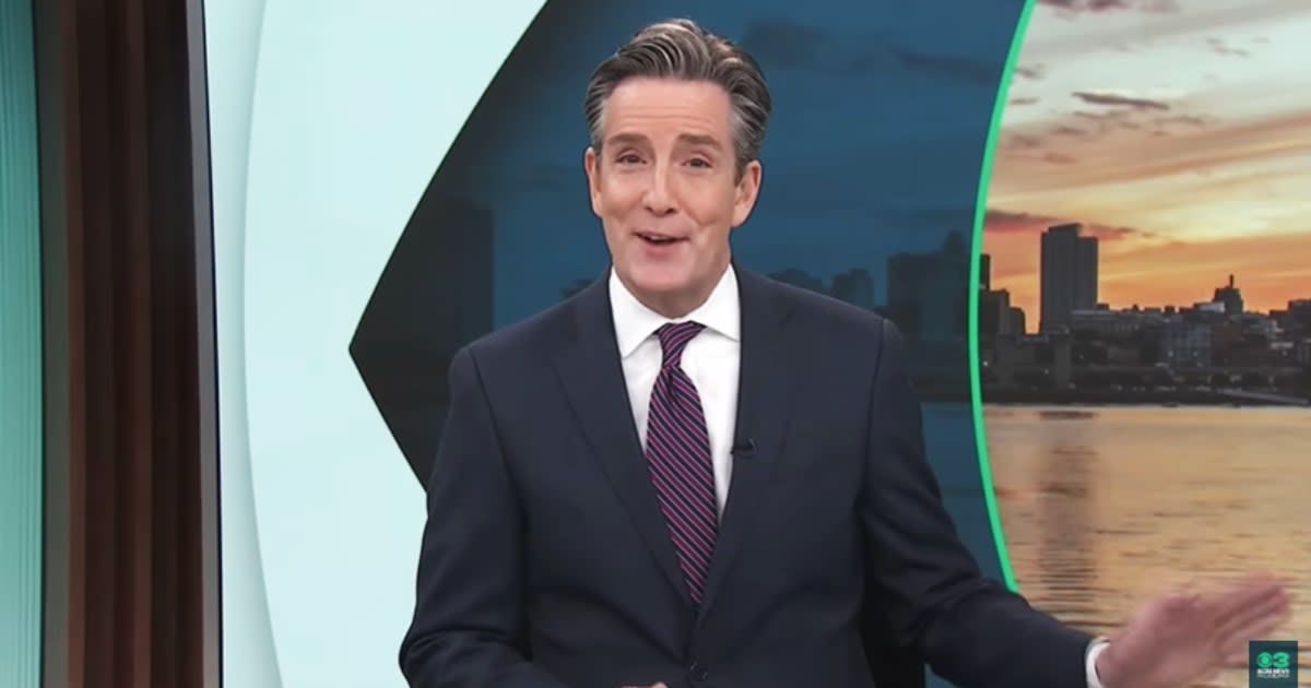 CBS anchor retires with 1,531 pairs of socks sent by viewers and a Guinness World Record