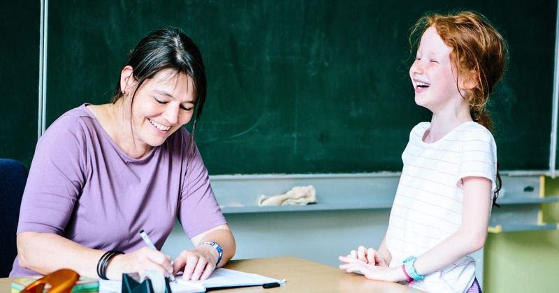 Gen Z students handed teacher notes explaining why they are cringe — and millennials feel personally attacked