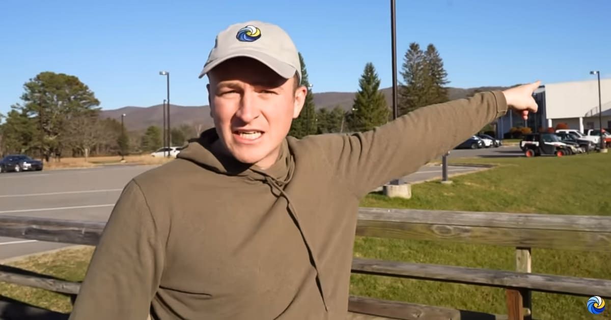YouTuber visits hidden US town that forbids cell phones or cameras — leaves amazed by their daily routine
