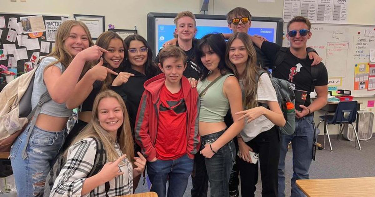 Classmates refused to sign a 6th grader's yearbook. High school seniors turned up and made him a school legend