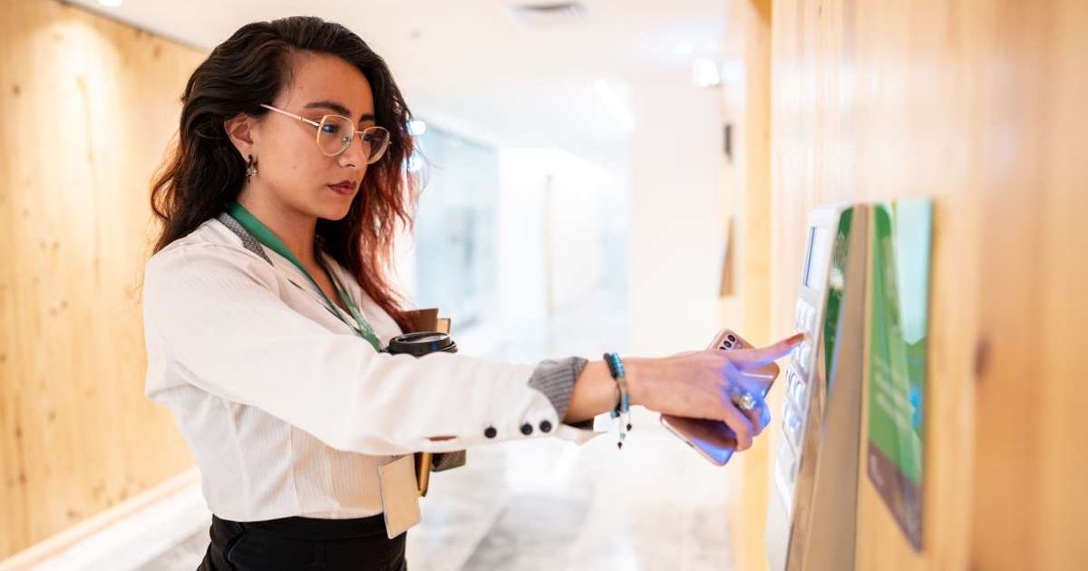 Employee ordered to clock out only with manager's permission — she made her boss regret it immediately