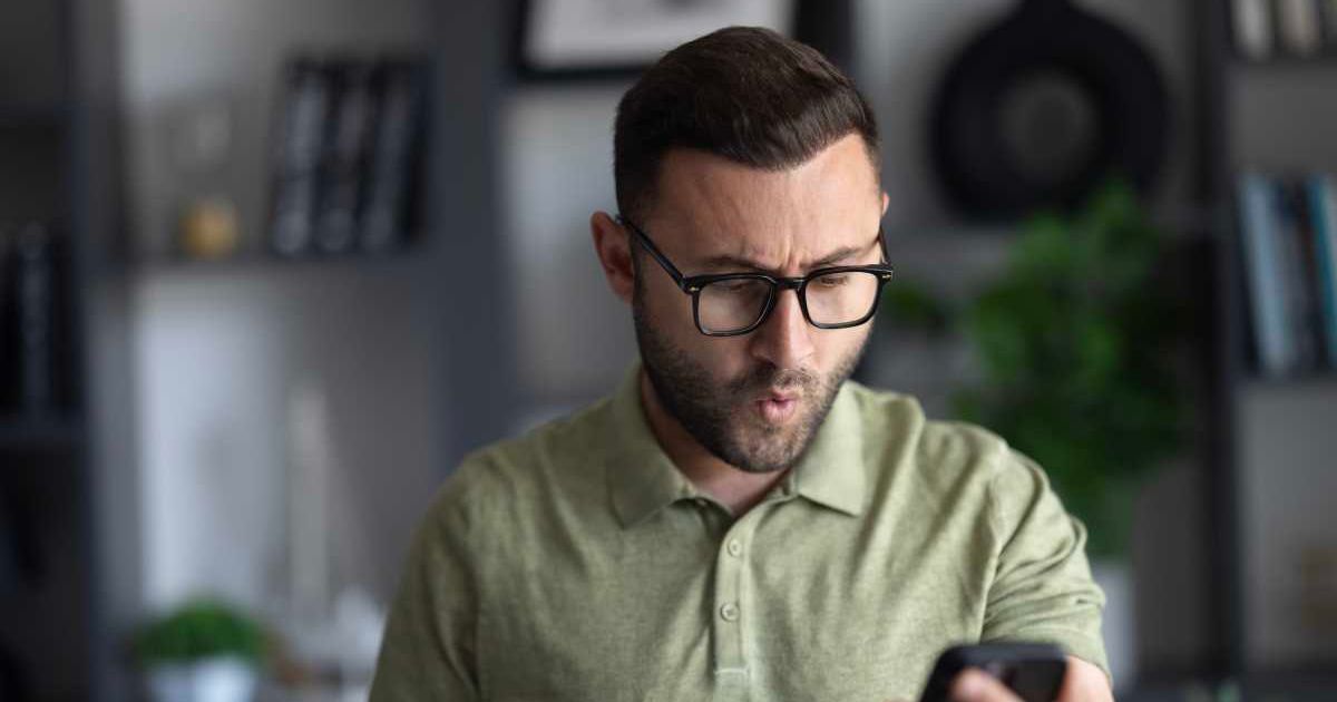 Man receives the 'perfect break-up text' from ex-girlfriend and the internet can't help but applaud