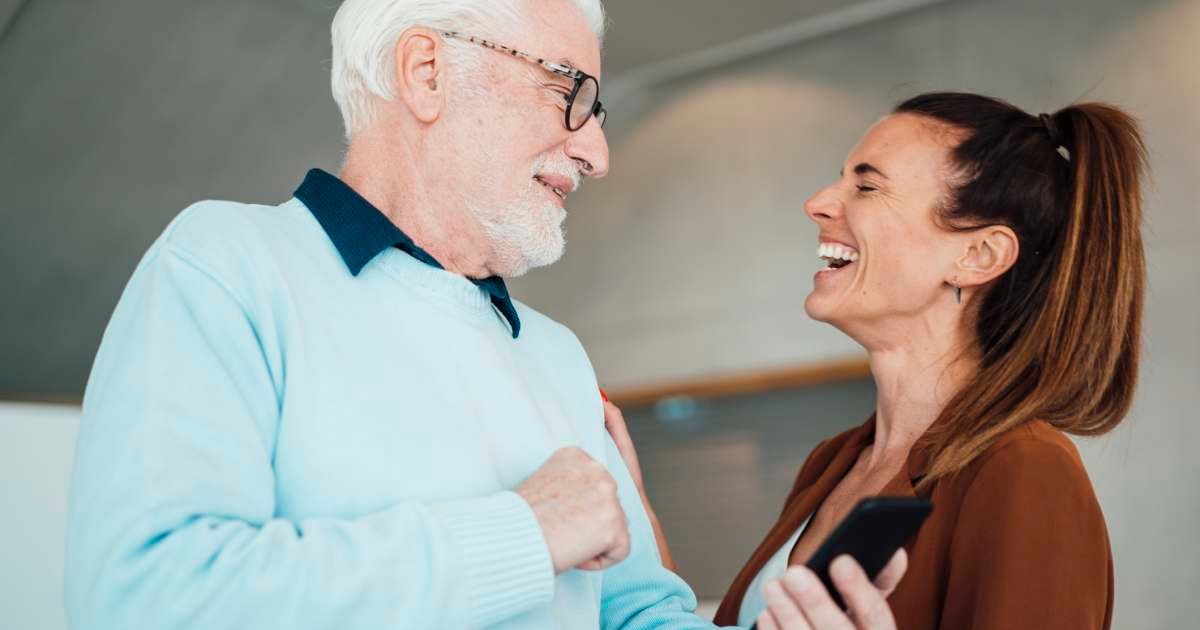 Grandpa roasts woman's dating life at every opportunity— and oh boy, he's absolutely savage