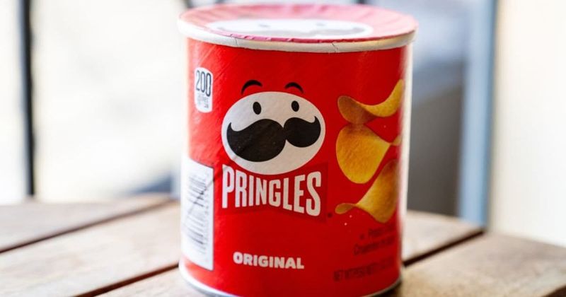 Woman contemplates ending 5-year relationship because boyfriend won’t stop making the same 'Pringles' joke