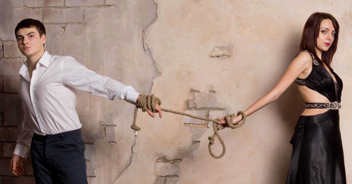 Former couple tied themselves together for 365 days, but with one single rule — 'no touching'