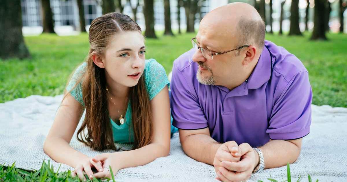 Dad records Q&A with daughter across 14 birthdays. The moment her voice changed broke the internet